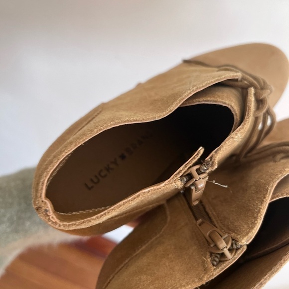 Lucky Brand Shylow Brown Suede Wedge Booties Boot - Picture 2 of 8
